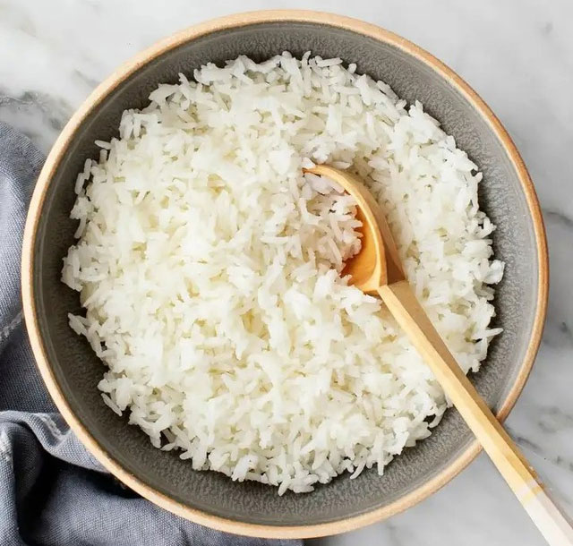 Picture 4 of Rice cooks on its own - actually what you're eating isn't real rice!