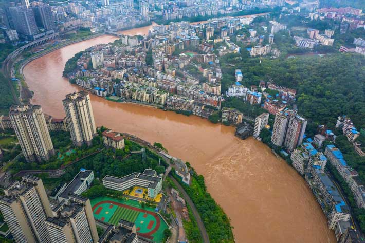 Picture 1 of Scary images of the 'cataclysm' in Southern China