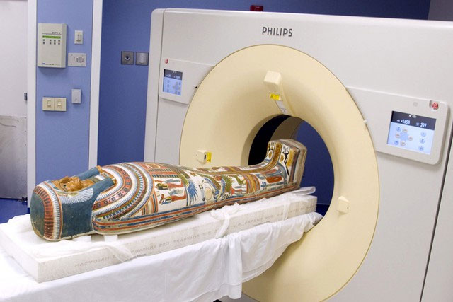 Picture 2 of Scientists use scanners to study Egyptian mummies and solve 3,000-year-old mystery!