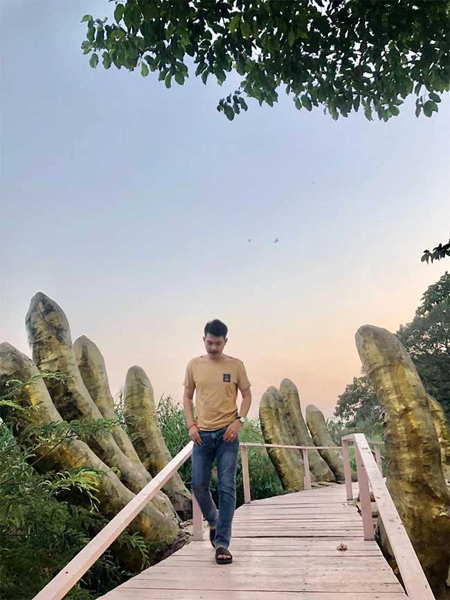 Series of foreign versions of the Golden Bridge, Da Nang Picture 5