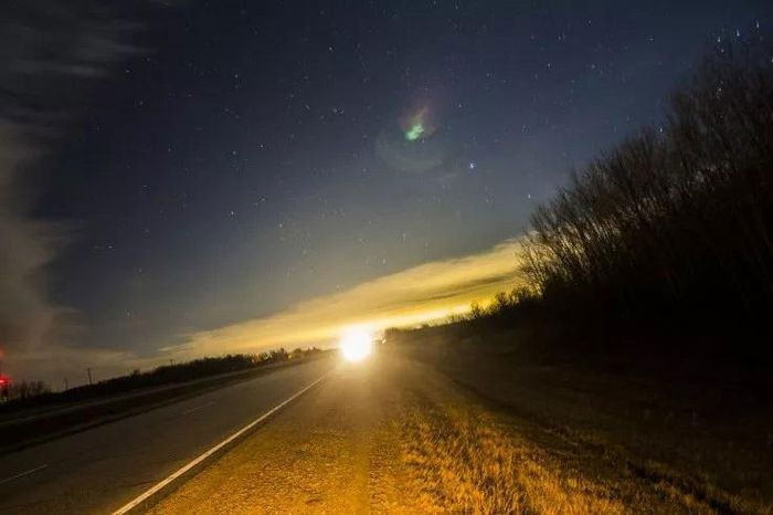 Shocked with strange UFO encounters that no one can explain Picture 4