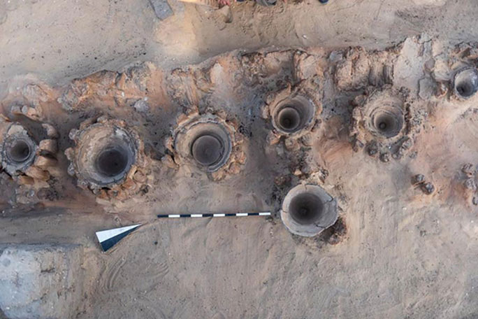 Picture 1 of Shocking works on the banks of the Nile: Egyptians 'out of time'?