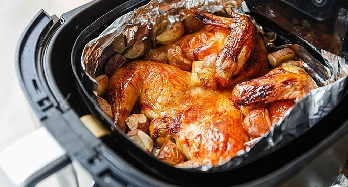 Picture 1 of Should you use foil in an air fryer?