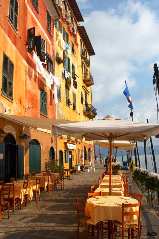 Small fishing village in Italy is known as the 'hidden of the rich': What's so attractive? Picture 3
