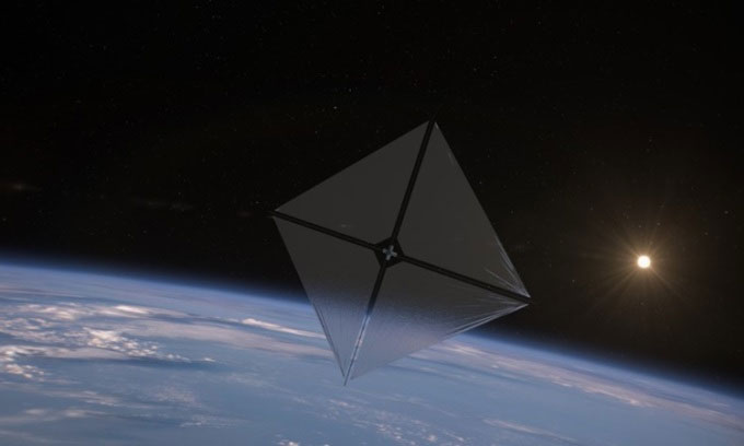 Solar sails help spacecraft fly without fuel