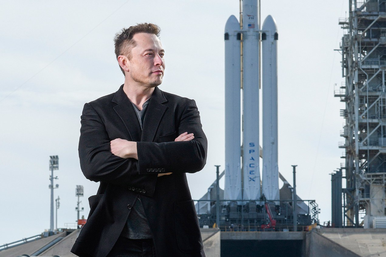 Picture 1 of SpaceX will turn atmospheric CO2 into rocket fuel