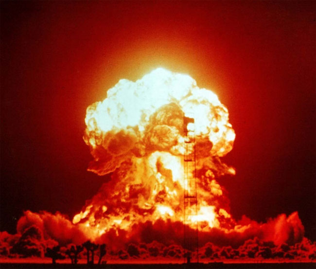 Picture 3 of Storms can 'explode' like 666 atomic bombs every 20 minutes, nothing can stop them