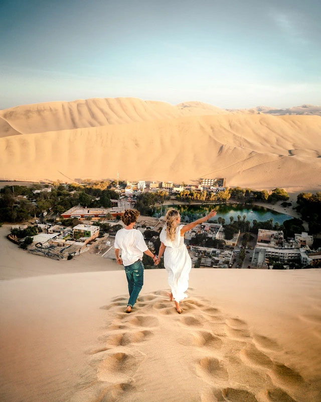 Picture 8 of Strange oasis in the heart of the desert: It doesn't rain all year round, but the temperature is only 25-30 degrees Celsius, there is a 'panacea' lake