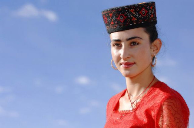 Strange thing about white people in China, not allowed to marry foreigners: Extremely surprising reason! Picture 2
