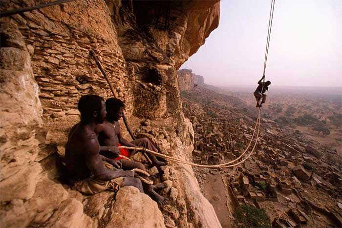Picture 2 of Strange tribes in the world pique your curiosity