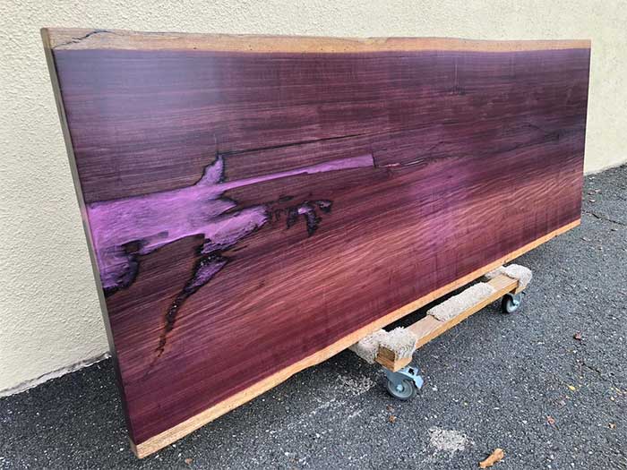 Picture 4 of Strange wood with the ability to change color: Ranked among the world's top in hardness and durability, Vietnam also grows it