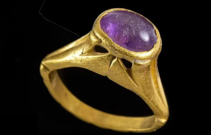 Picture 1 of Stunningly beautiful amethyst rings inside the world's largest Byzantine winery