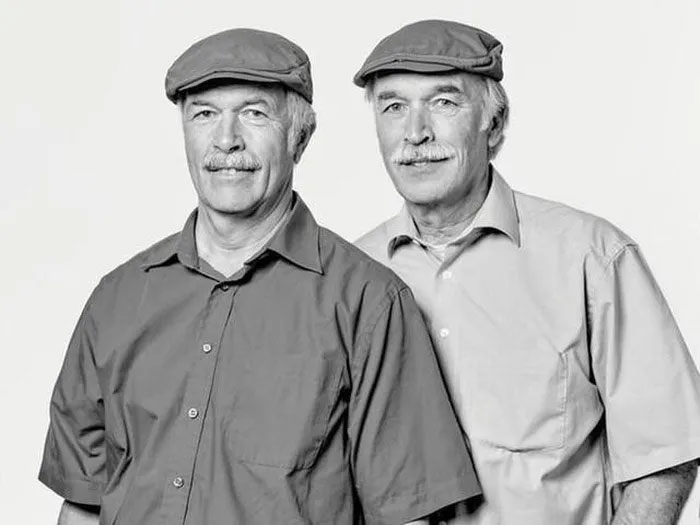 Surprising Fact: Do twins not only look alike, but behave alike? Picture 5