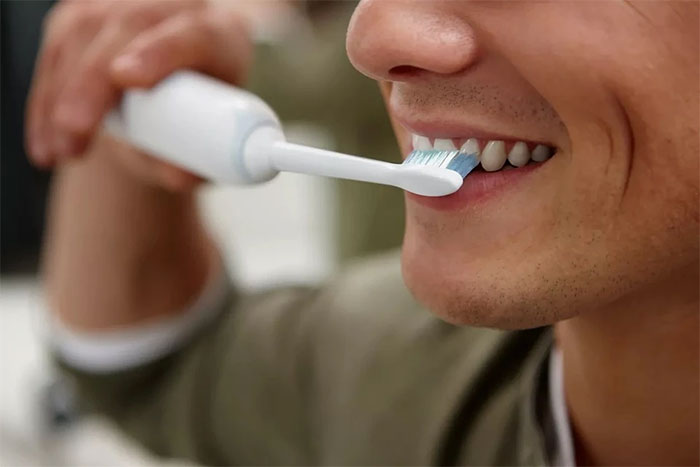 Surprising truth about electric toothbrushes Picture 1