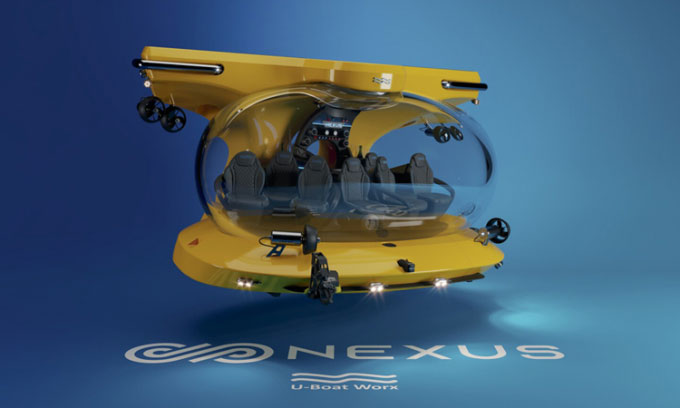 Picture 1 of The 9-seat submersible can go down to a depth of 200m