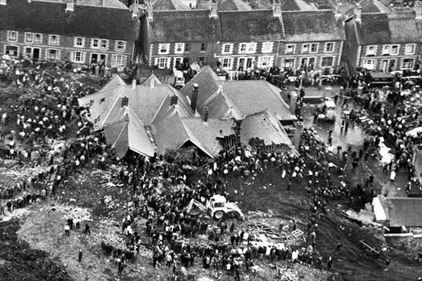 Picture 5 of The Aberfan disaster in pictures: The true story of the tragedy that shocked Wales in 1966!