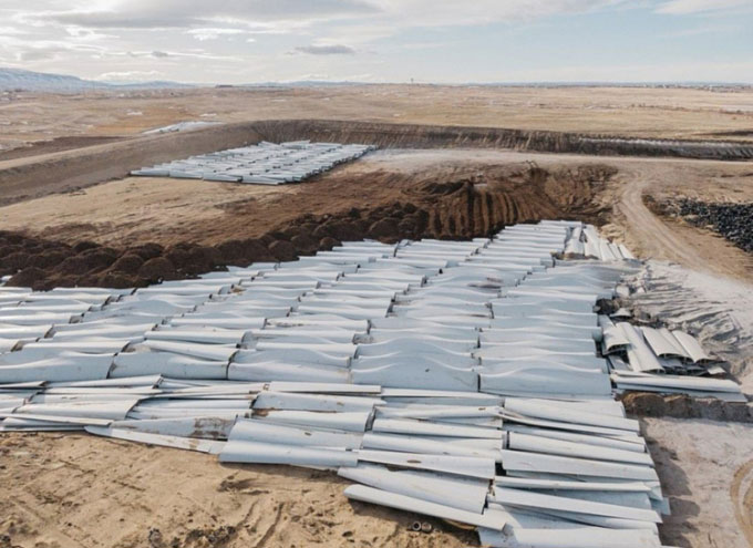 Picture 1 of The cemetery contains 4,000 giant wind turbine blades in the US