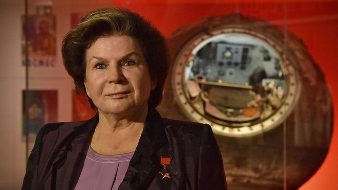 Picture 5 of The first female astronaut to fly into space and the suffocating journey almost never returned to Earth