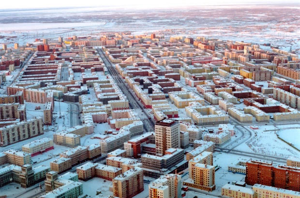 The 'hardest city in the world': Where 170,000 people can't connect with the outside Picture 1