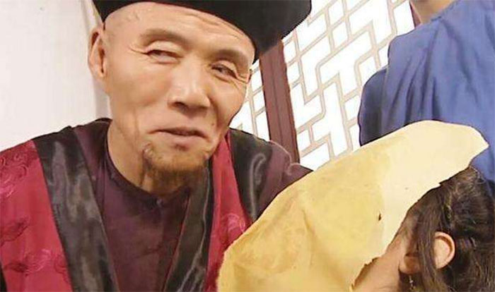 Picture 2 of The Imperial Concubine - A punishment with just a piece of paper but the brutality is no less than being executed by slicing