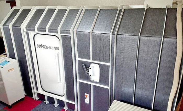 Picture 3 of The Japanese built an extremely comfortable nuclear bunker, placed right in the house