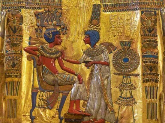 Picture 4 of The mysteries behind King Tut .'s golden mask