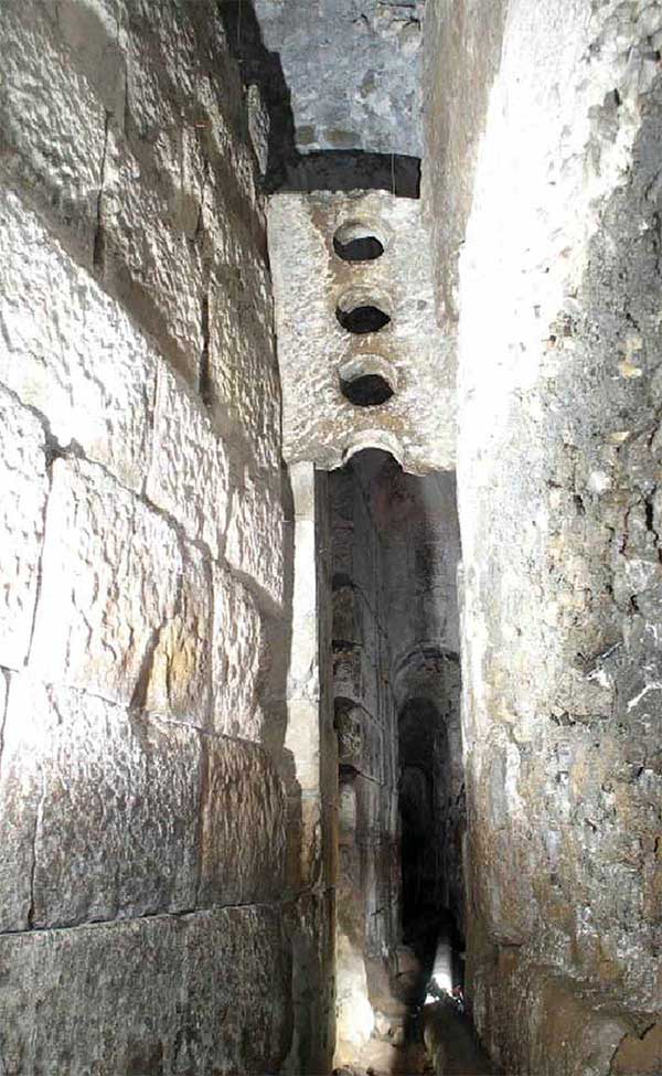 The Mystery and Engineering Feat of Albano Emissary: ​​The 2,000-Year-Old Roman Tunnel Picture 4