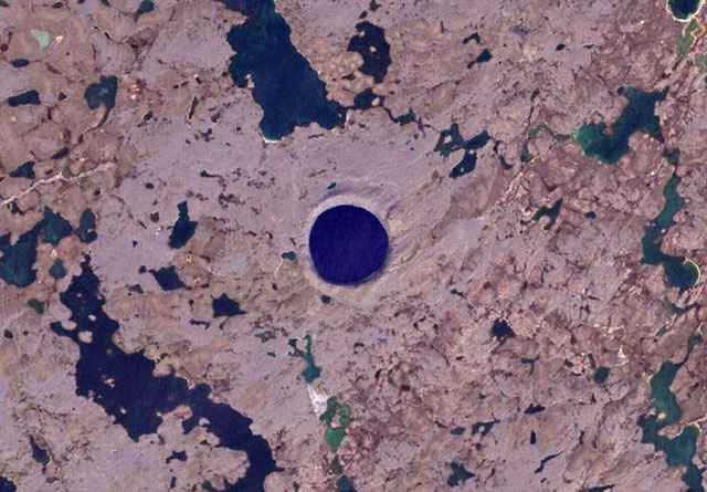 Picture 3 of The Mystery of the Inuit's 'Crystal Eye'