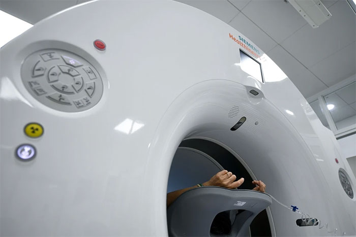 The only place to prepare radioactive drugs for cancer diagnosis in Vietnam Picture 2
