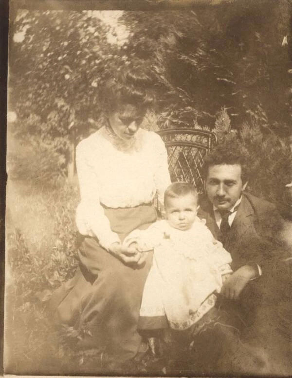Picture 3 of The secret of the illegitimate daughter 'seems to be invisible to the whole world' of genius Albert Einstein