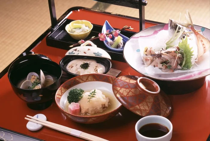 The special sitting posture of Japanese people helps prolong life and prevent diseases. Picture 2