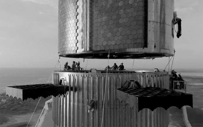 Picture 1 of The story behind this black and white photo of SpaceX's spacecraft