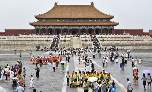 Picture 3 of The 'treasure' on the Forbidden City gate has money that cannot be changed: No one touches it for posterity!