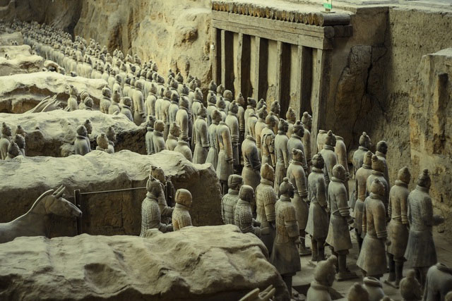 Picture 1 of The truth about white 'flowers' blooming under the microscope of the terracotta army