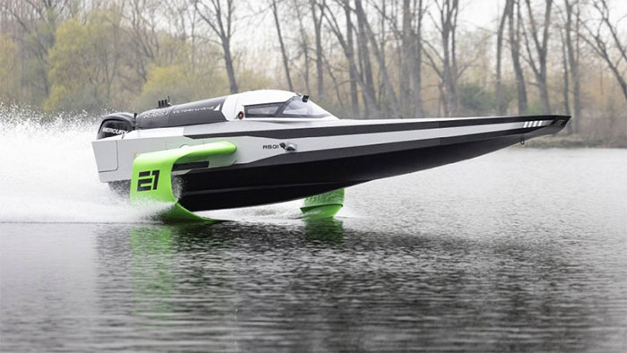 Picture 1 of The world's first all-electric racing boat