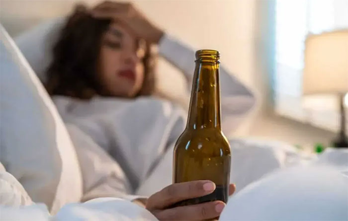 Picture 3 of Thought drinking alcohol would make you sleep better, turns out you were wrong!