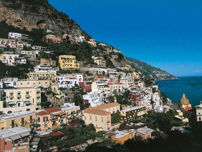 Top 12 most charming small towns in the world Picture 5