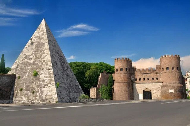 Picture 4 of Top 5 most mysterious pyramids in the world: Surprised that the Egyptian pyramids have no 'capacity'!