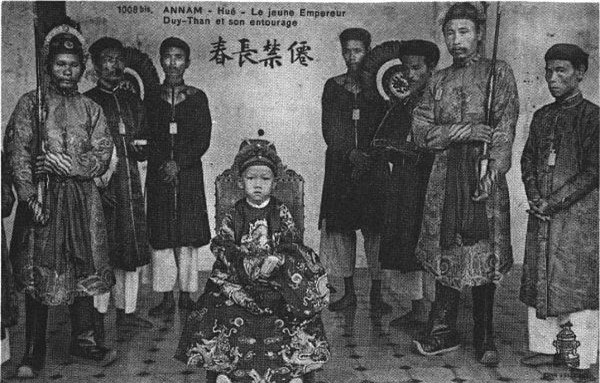 Picture 6 of Top 9 heroic teenagers make Vietnamese history proud