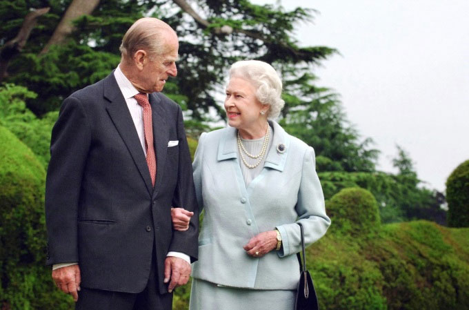 Picture 2 of Unbelievable Records of Queen Elizabeth II