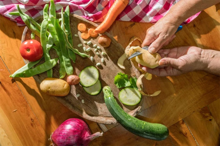Picture 1 of 'Unexpected' source of nutrients from the peels of many vegetables and fruits
