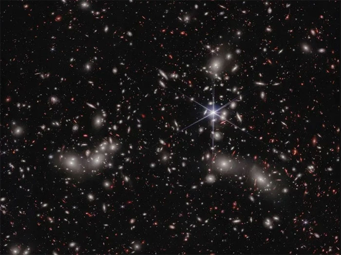 Picture 8 of Unique images in the universe from the James Webb telescope