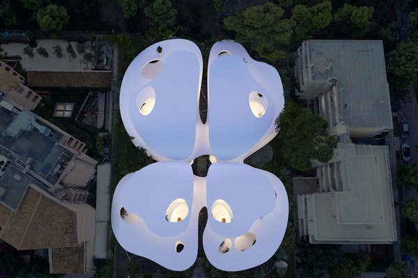 Unique, unique butterfly-shaped house in Europe Picture 4