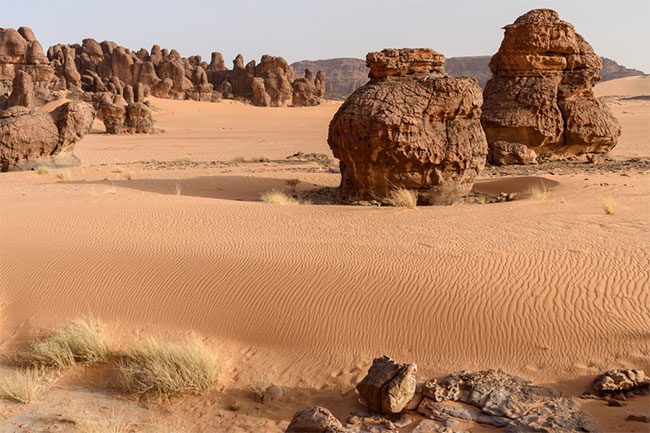 Picture 6 of Using radar to measure the depth of the Sahara desert, scientists discovered a giant 'thing' below