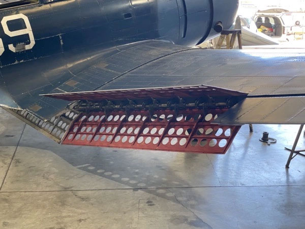 Vehicles brake on the ground, planes also brake in the air, here's how they do it Picture 4