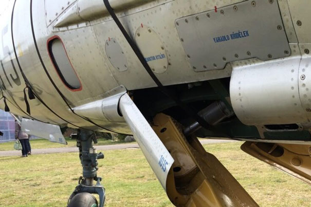Vehicles brake on the ground, planes also brake in the air, here's how they do it Picture 6