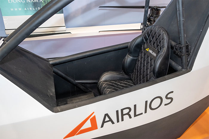 Vietnamese startup offers flying cars: Price from 2 billion, 4 models, test flight 1,000km in Hanoi and the West Picture 7