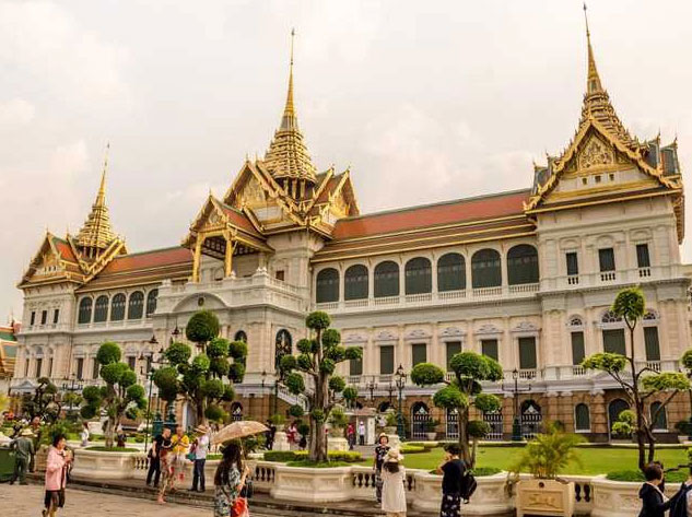 Picture 15 of Visit the palaces where the current kings and queens of the world are still living today
