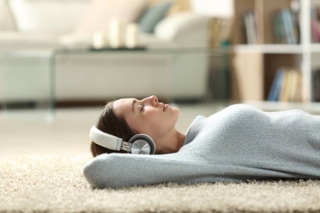 Picture 2 of What benefits will your body gain if you sleep on the floor?
