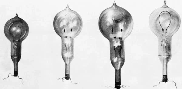 Picture 3 of What did familiar objects look like when they were first invented?